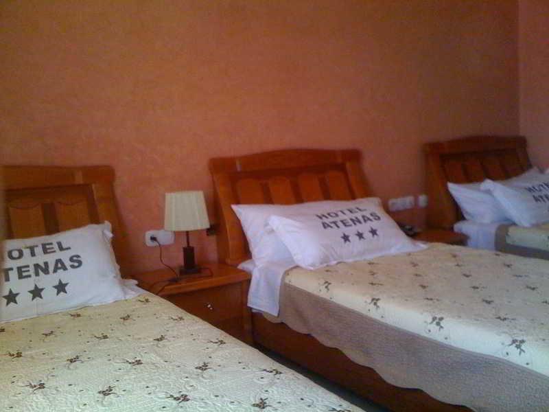 Hotel Atenas Tetouan Bagian luar foto